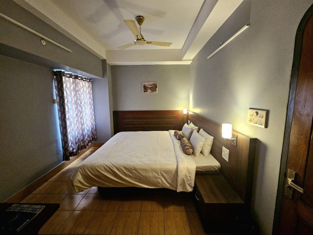 Hotel Vishal 西里古里 外观 照片